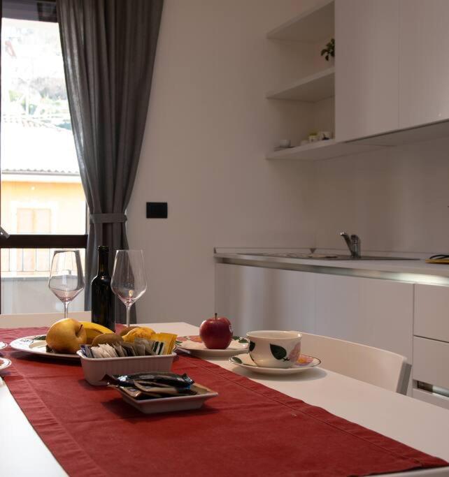 Casa Valentin Lägenhet Monforte dʼAlba Exteriör bild